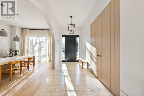 424 Lytton Boulevard, Toronto, ON, photo 2