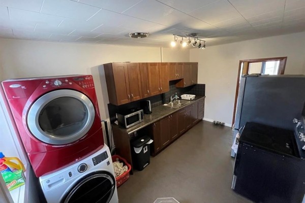 424 Mountain Avenue, Neepawa, MB R0J1H0 Photo 4
