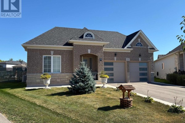 Great room - 424 Williams Crescent, Fort Erie, ON L2A0E9 Photo 2