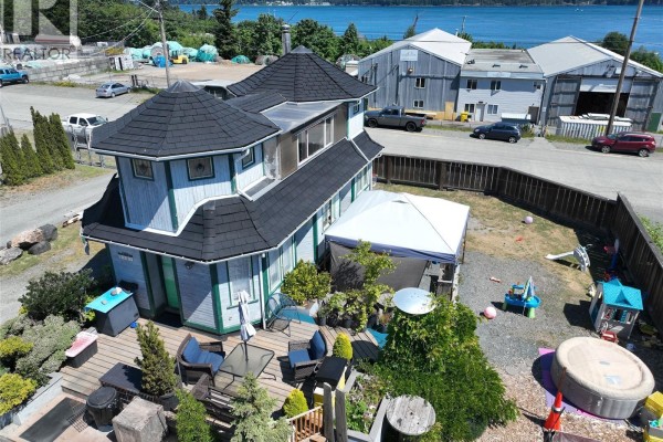 4249 Middle Point Dr, Campbell River, BC V9H1N6 Photo 4