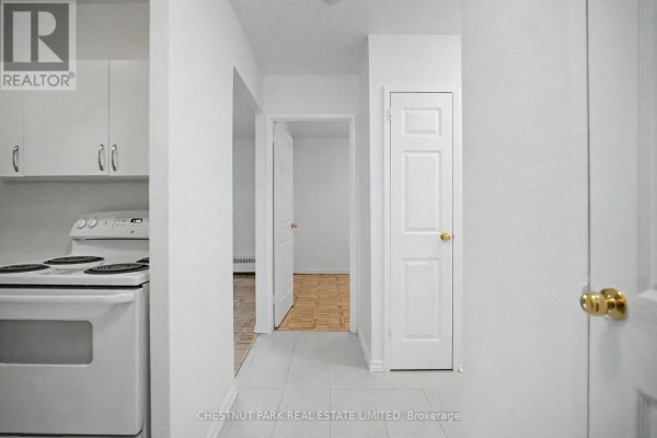 Dining room - 425 - 888 Glen Street, Oshawa, ON L1J5Z4 Photo 3