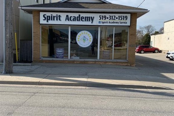425 Exmouth Street, Sarnia, ON N7T5P1 Photo 2