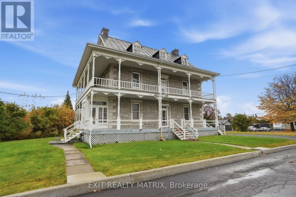 425 Water Street E, Alfred And Plantagenet, ON K0B1L0 Photo 2
