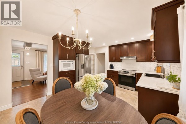 4pc Bathroom - 4255 Longfellow, Windsor, ON N9G2B5 Photo 4