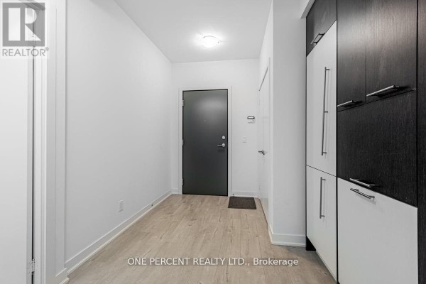 Dining room - 426 - 30 Nelson Street, Toronto, ON M5V0H5 Photo 2