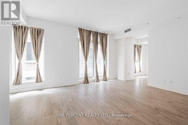 Den - 426 - 30 Nelson Street, Toronto, ON M5V0H5 Photo 5