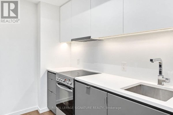 426 - 7 Smith Crescent, Toronto, ON M8Z0G3 Photo 5