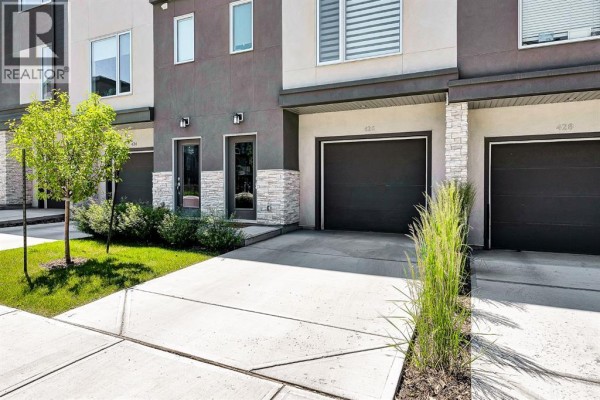 426 Shawnee Square Sw, Calgary, AB, photo 2