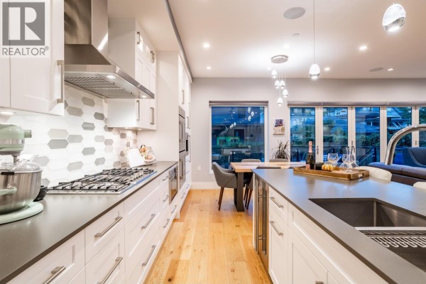426 W 17th Avenue, Vancouver, BC V5Y2A2 Photo 4