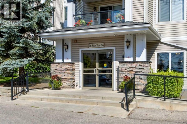 4pc Bathroom - 427, 345 Rocky Vista Park Nw, Calgary, AB T3G5K6 Photo 2