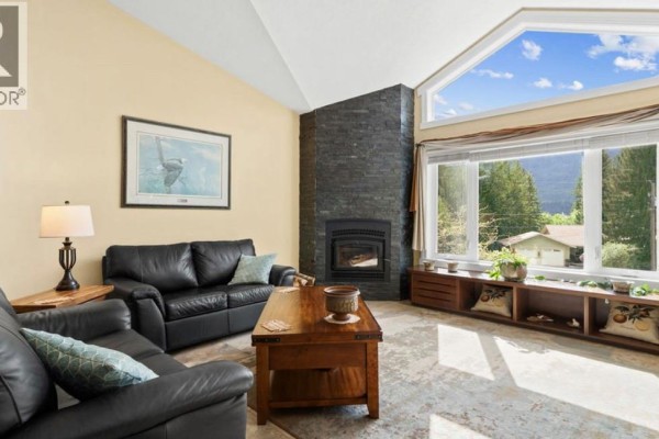 Dining room - 427 Bayles Road, Nakusp, BC V0G1R1 Photo 4