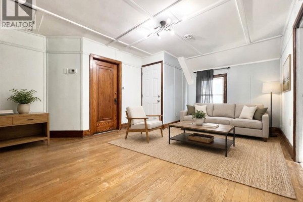 427 Cameron Unit# Upper, Windsor, ON, photo 3