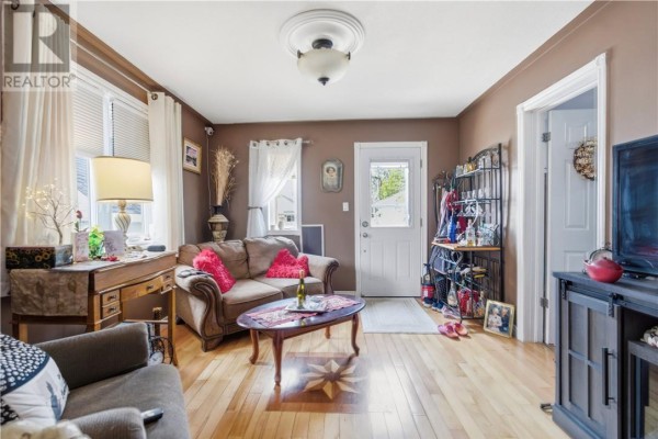 427 Montague Avenue, Sudbury, ON P3C4G6 Photo 5