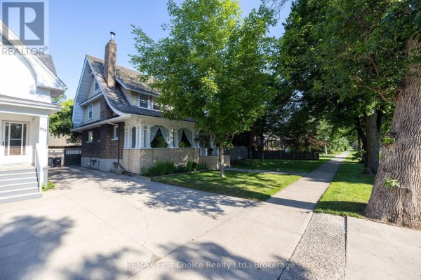 Foyer - 427 Norah Street S, Thunder Bay, ON P7G1P1 Photo 4