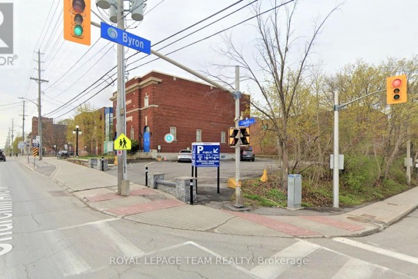 428 Churchill Avenue, Ottawa, ON K1Z5C9 Photo 2