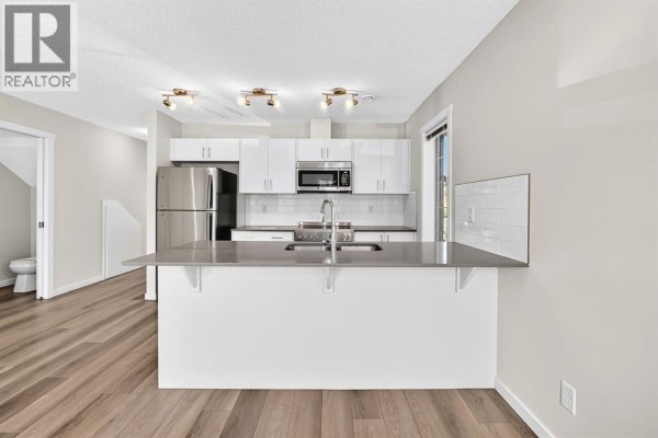 Dining room - 428 Cranbrook Square Se, Calgary, AB T3M3K9 Photo 3