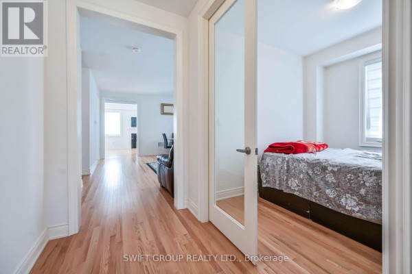 Bedroom 2 - 428 Humphrey Street, Hamilton, ON L8B1Z8 Photo 5