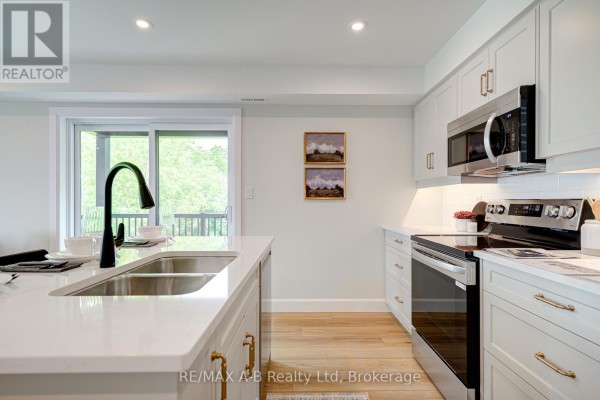 428 Queen Street, St  Marys, ON, photo 3