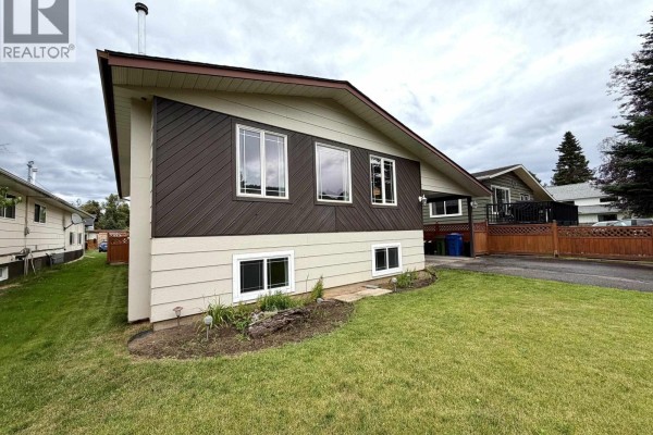 4280 First Avenue, Smithers