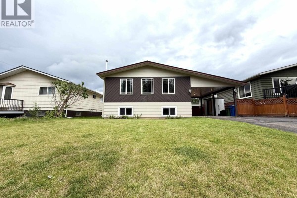 4280 First Avenue, Smithers, BC, photo 2