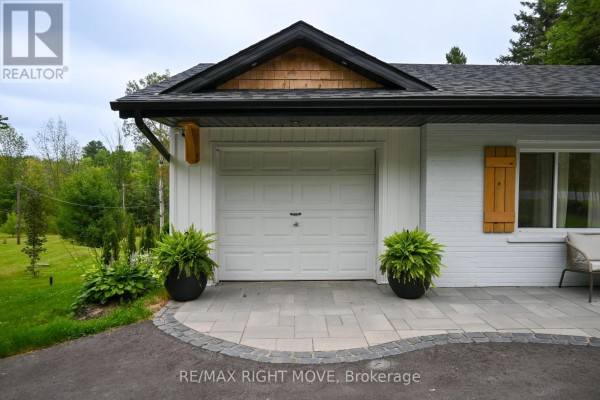 Bathroom - 4287 Huronia Road, Severn, ON L3V0G6 Photo 4