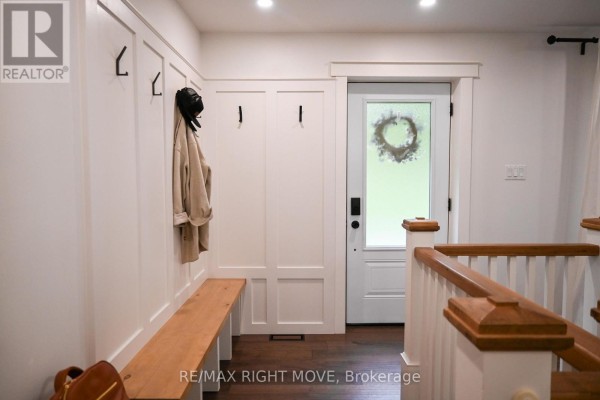 Dining room - 4287 Huronia Road, Severn, ON L3V0G6 Photo 5