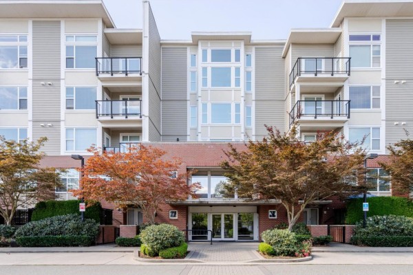 429 15956 86a Avenue, Surrey, BC V4N6N8 Photo 2