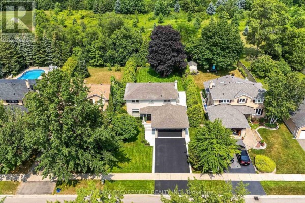 429 Claremont Crescent, Oakville, ON, photo 2