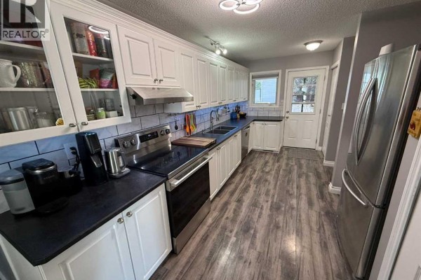 Bedroom - 429 Collinge Road, Hinton, AB T7V1L1 Photo 5