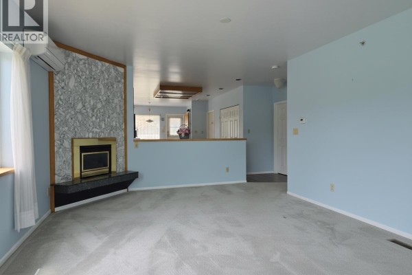 4298 Mcgill Street, Burnaby, BC V5C1M9 Photo 4