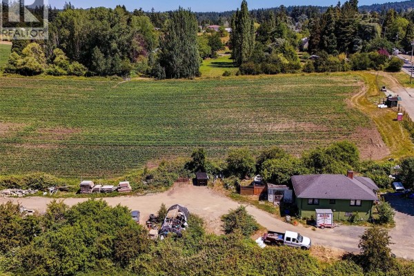 4298 Wilkinson Rd, Saanich, BC V8Z5B6 Photo 4