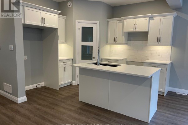 43 - 1 Miller Drive, Lucan Biddulph, ON, photo 3