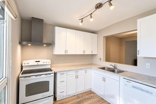 Bedroom 3 - 43 - 302 Vine Street, St  Catharines, ON L2M7M6 Photo 4