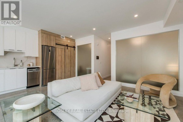 Bedroom 2 - 43 - 41 River Street, Toronto, ON M5A3P1 Photo 2