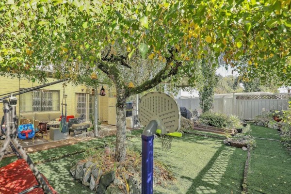 43 8555 King George Boulevard, Surrey, BC V3W5C3 Photo 5