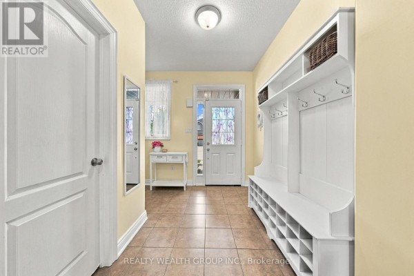 43 Booth Lane, Barrie, ON L4N0S4 Photo 5
