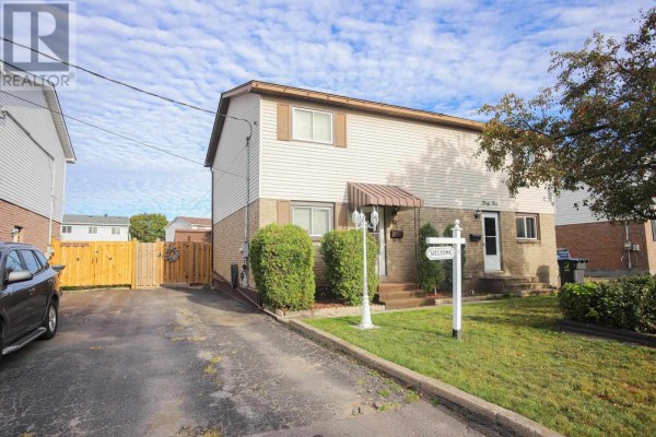 Primary Bedroom - 43 Broadview Dr, Sault Ste  Marie, ON P6A5S1 Photo 4