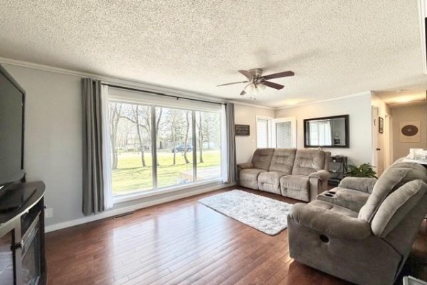 43 Charles Avenue, Shilo, MB, photo 3