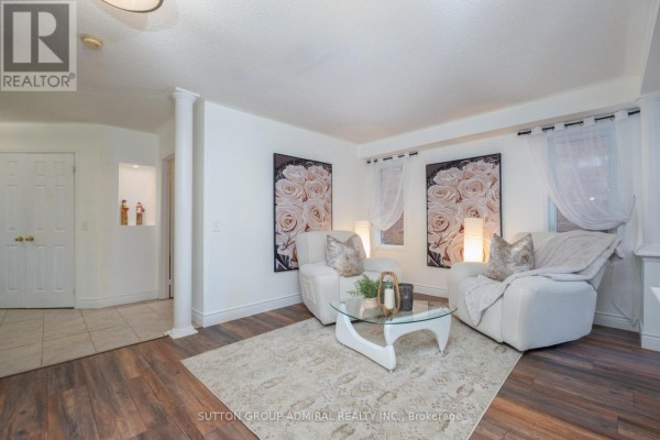 Living room - 43 Crestridge Drive, Caledon, ON L7E2T9 Photo 3