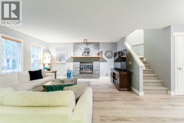 Dining room - 43 Elgin Drive Se, Calgary, AB T2Z3Y7 Photo 3