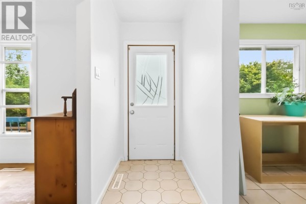 Dining nook - 43 Fader Street, Dartmouth, NS B2X5C8 Photo 3