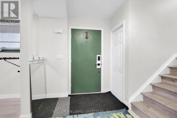 Bedroom 3 - 43 Finsbury Crescent, London North, ON N6G2B3 Photo 3