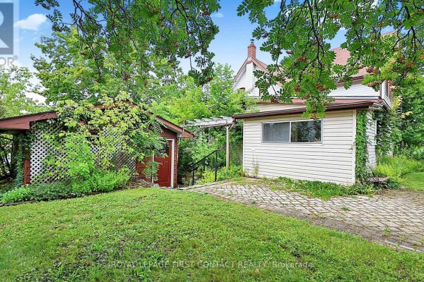 Kitchen - 43 Fittons Road W, Orillia, ON L3V3T7 Photo 5