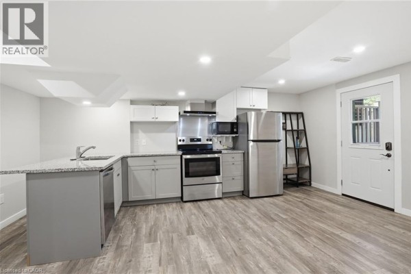 Living room - 43 Fleming Crescent Unit# Lower, Caledonia, ON N3W0C3 Photo 5