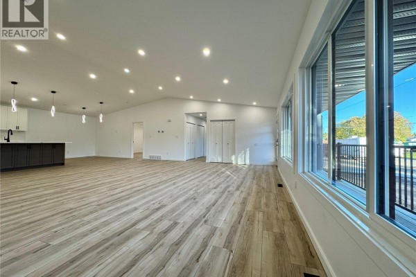 Living room - 43 Franklin Avenue, Yorkton, SK S3N2G1 Photo 5