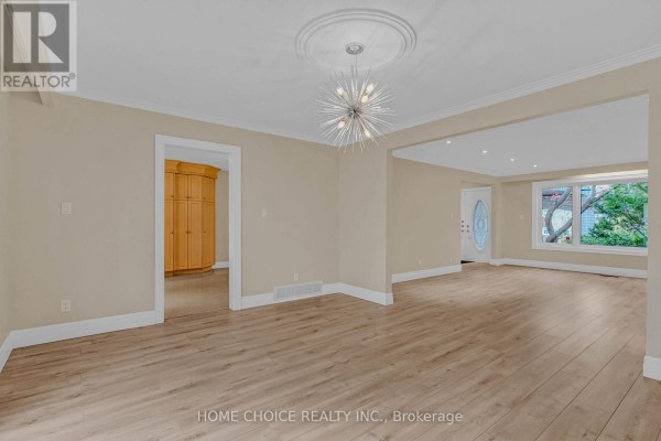 Dining room - 43 Golfwood Heights E, Toronto, ON M9P3L8 Photo 2