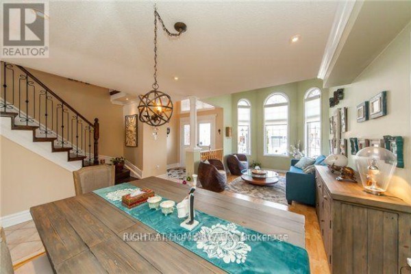 Family room - 43 Lormel Gate, Brampton, ON L7A2K5 Photo 4