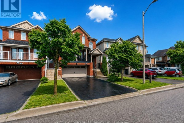 Kitchen - 43 Mainland Crescent, Vaughan, ON L6A3G4 Photo 4