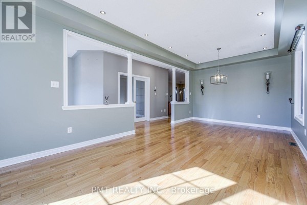 Dining room - 43 Manley Avenue, Whitchurch Stouffville, ON L4A0C5 Photo 3
