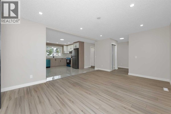 Kitchen - 43 Maranda Close Ne, Calgary, AB T2A3E7 Photo 5
